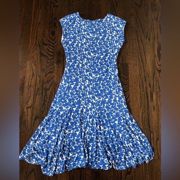 Boden Women’s 4 Light Blue/White Floral Sleeveless Knee-Length Fit & Flare Dress - Picture 9 of 10